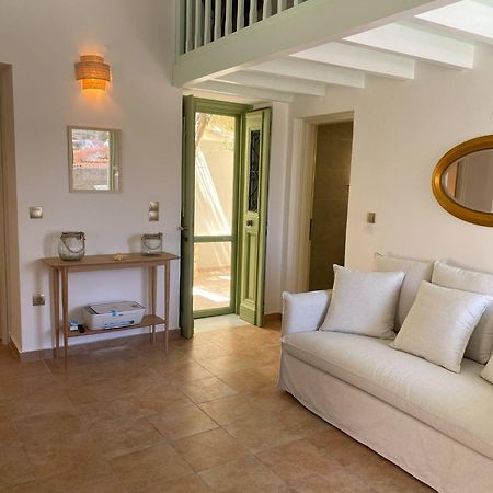 Villa Theoni Chalki Town Exterior photo
